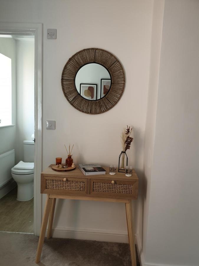 Cheerful 1 Private Room-Ensuite With Free Parking Silverdale  Kültér fotó
